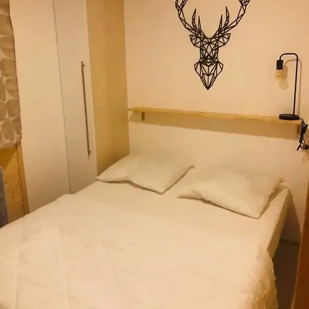 Chalet 77 Proche S Besse Domek alpejski Égliseneuve-dʼEntraigues