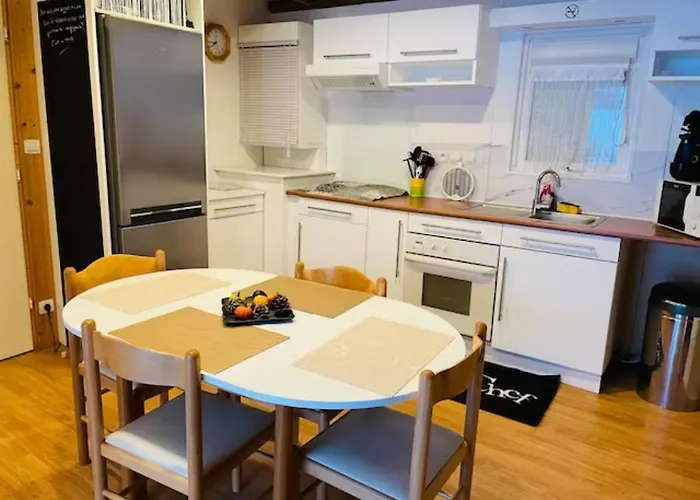 Chalet Chalet 77 Proche S Besse Egliseneuve-d'Entraigues